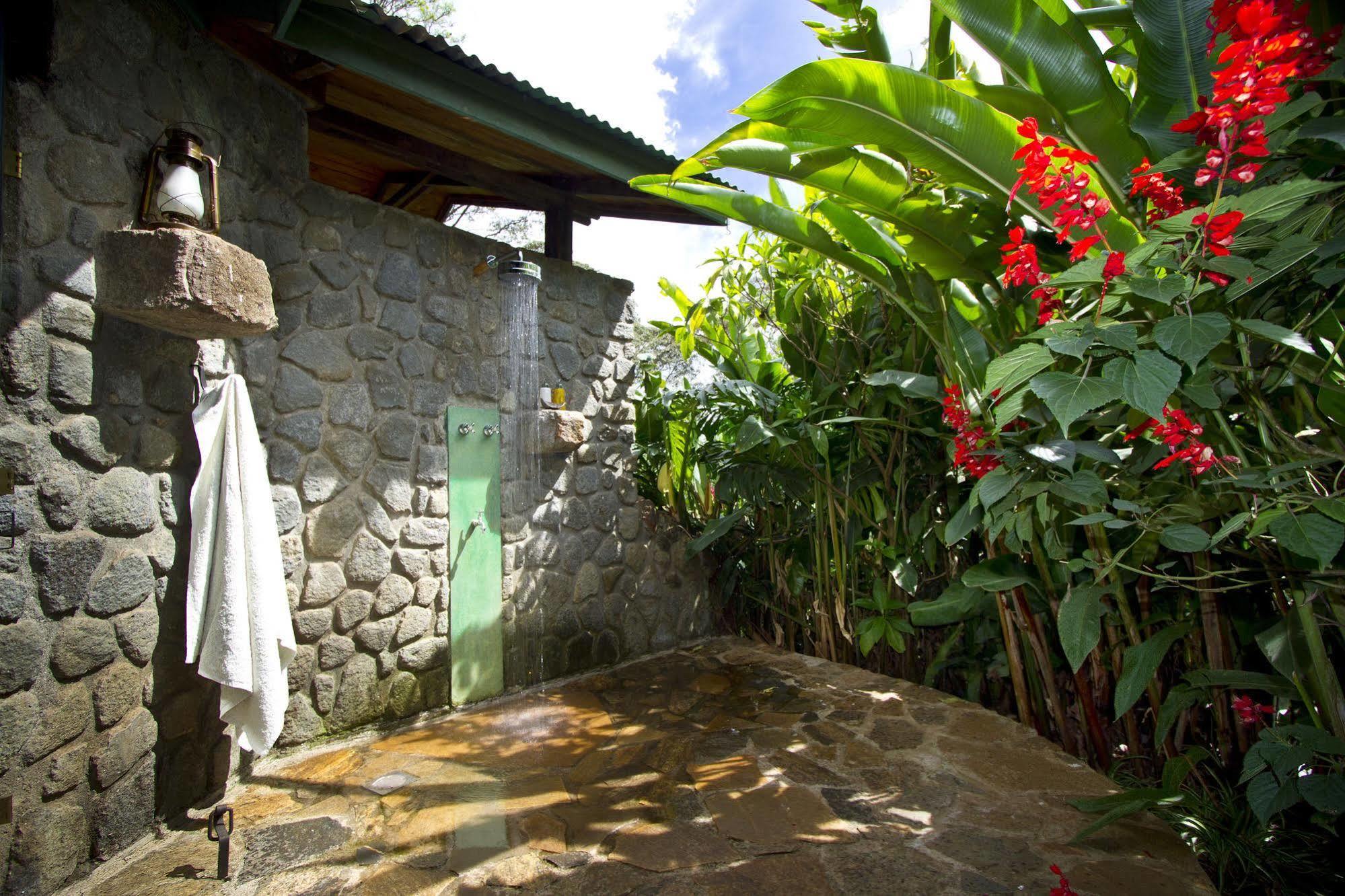 Отель Gibb'S Farm Карату Экстерьер фото